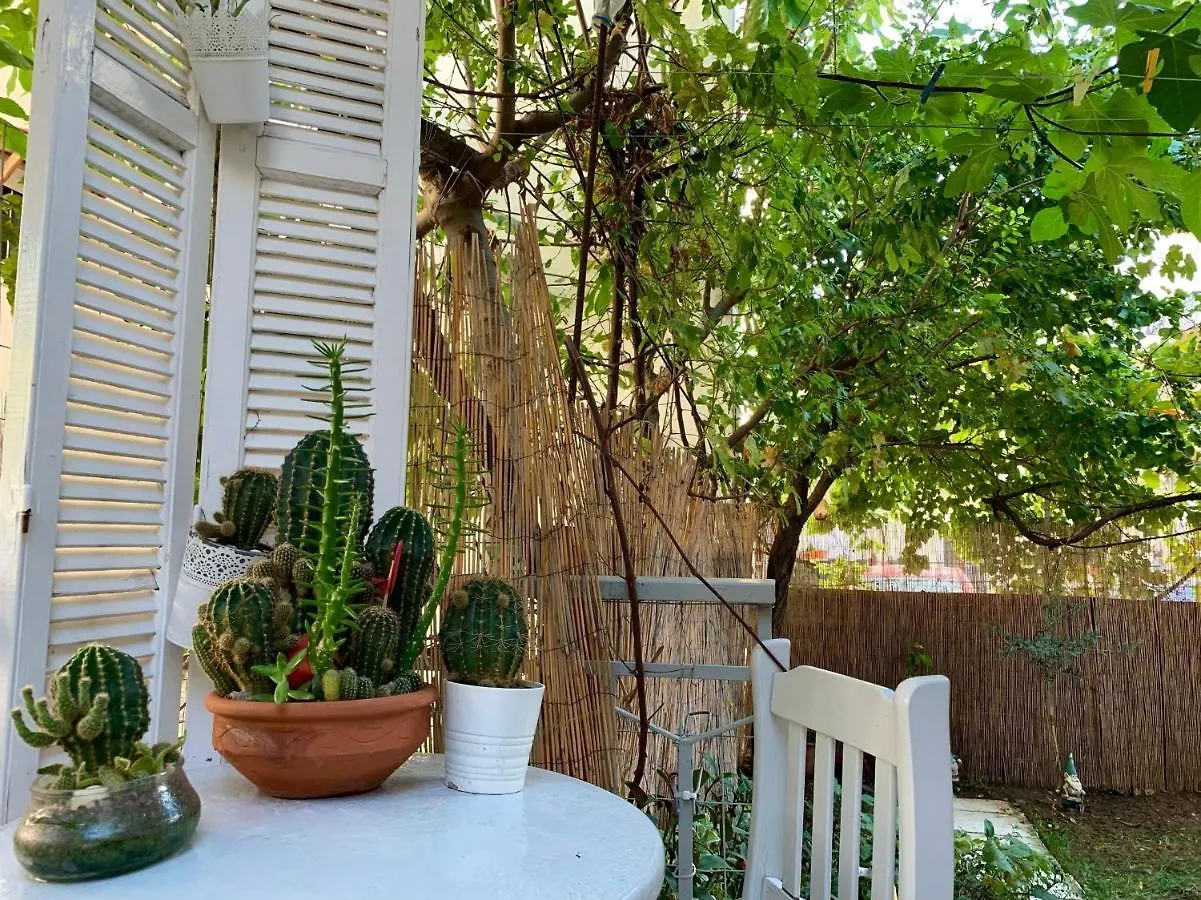 Oasis Luxury Detached House In Thessaloniki With Hydromassage 아파트