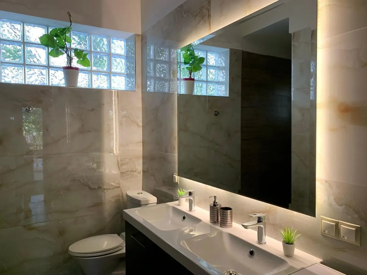 Oasis Luxury Detached House In Thessaloniki With Hydromassage 아파트 그리스
