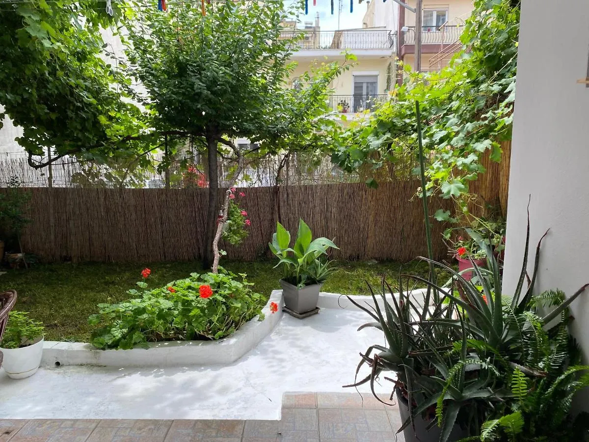 Oasis Luxury Detached House In Thessaloniki With Hydromassage 아파트 0*,  그리스