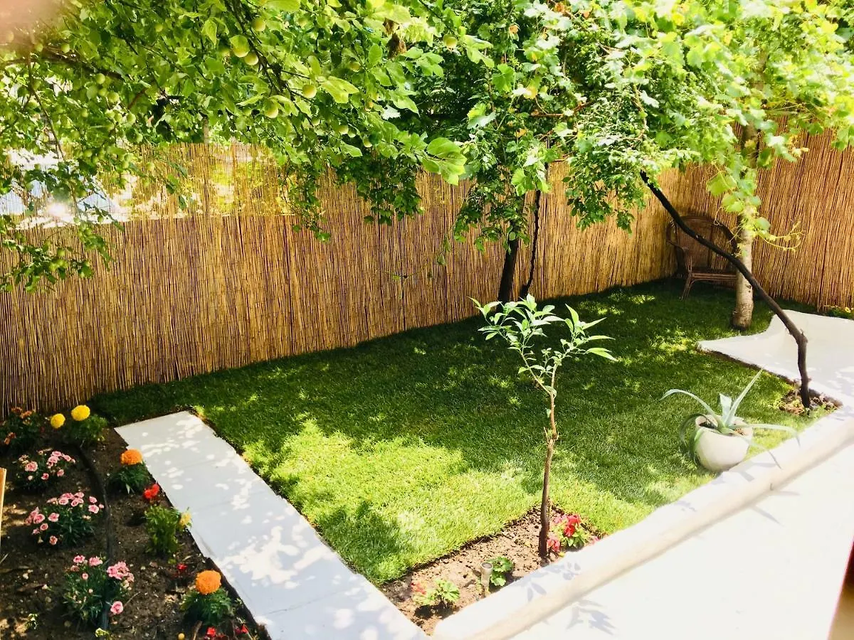 Oasis Luxury Detached House In Thessaloniki With Hydromassage Apartment Greece