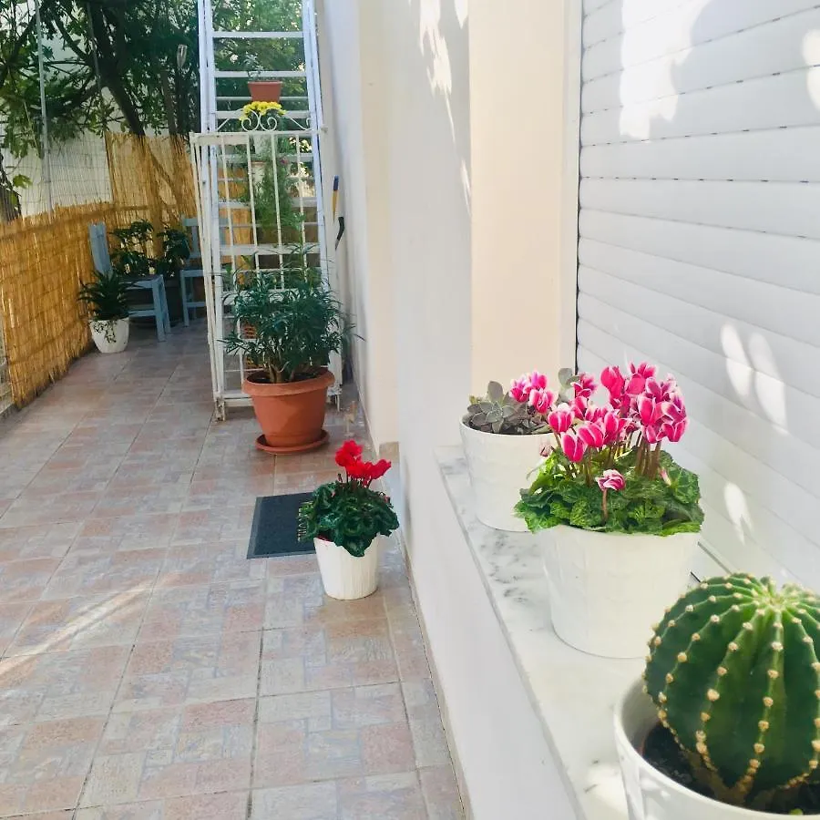 Oasis Luxury Detached House In Thessaloniki With Hydromassage Apartment